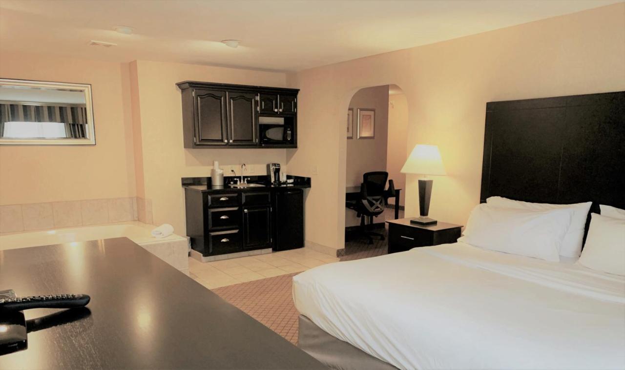 Holiday Inn Express Plymouth By Ihg Kültér fotó