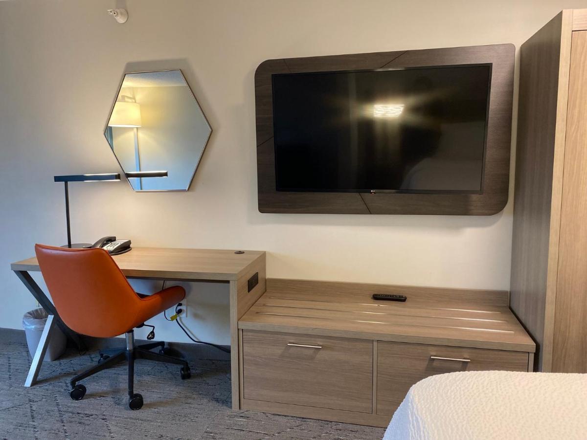 Holiday Inn Express Plymouth By Ihg Kültér fotó