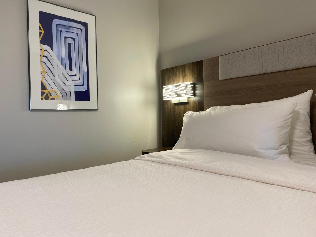 Holiday Inn Express Plymouth By Ihg Kültér fotó