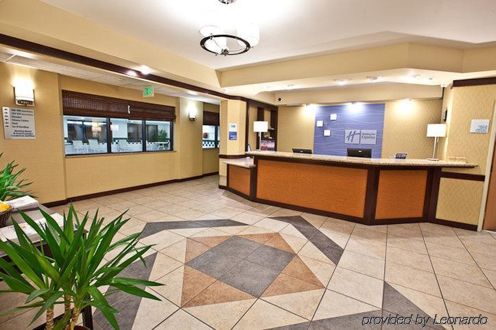 Holiday Inn Express Plymouth By Ihg Beltér fotó
